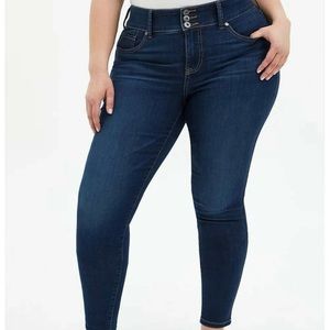 Torrid Woman’s Denim Jegging | Size 24R
